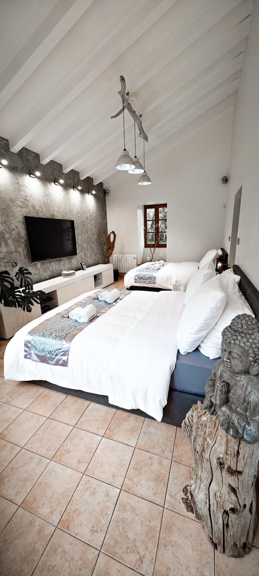 Villa Tagibao Avec Piscine Chauffee Et Spa Lesterps Extérieur photo