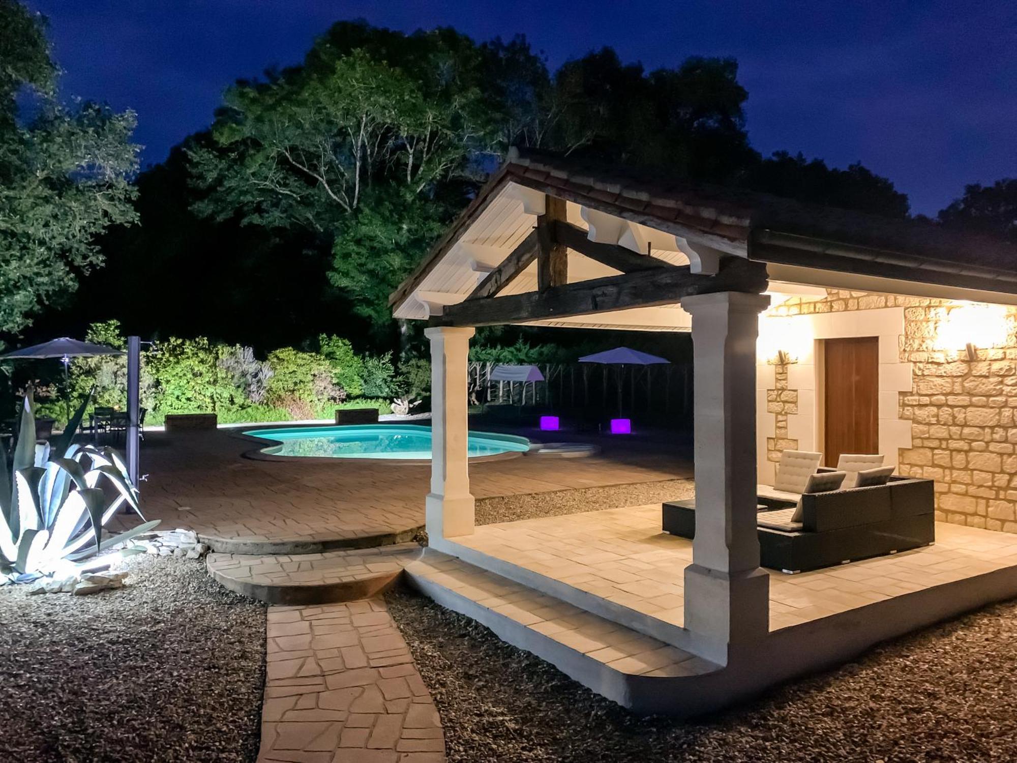 Villa Tagibao Avec Piscine Chauffee Et Spa Lesterps Extérieur photo